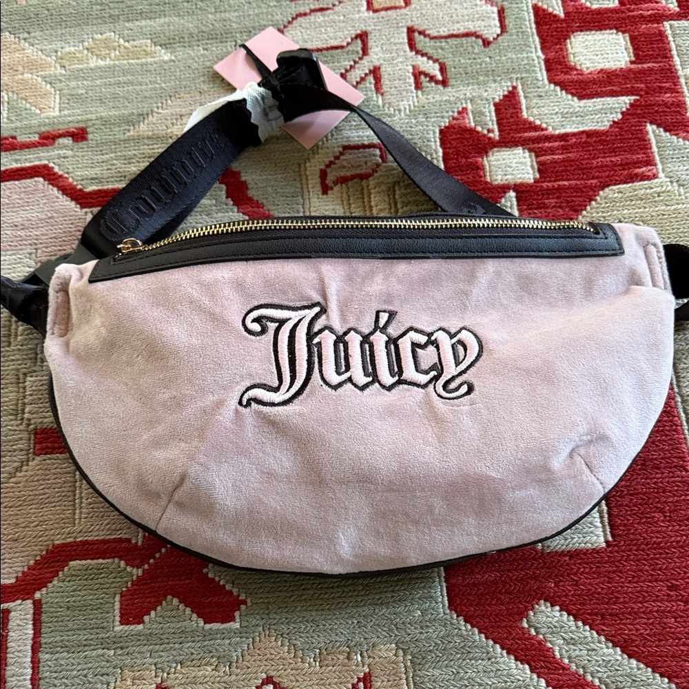 NWT Juicy Couture Blush Belt Bag